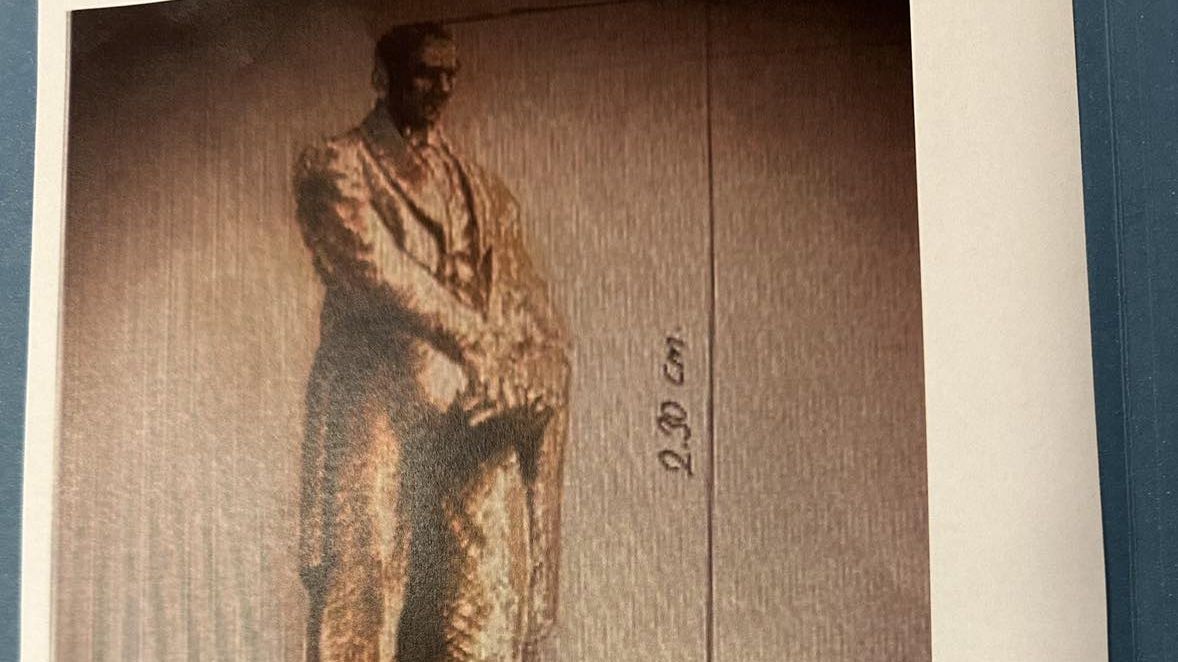 Socha Atatürka na Praze 6 vzbuzuje odpor i otázky
